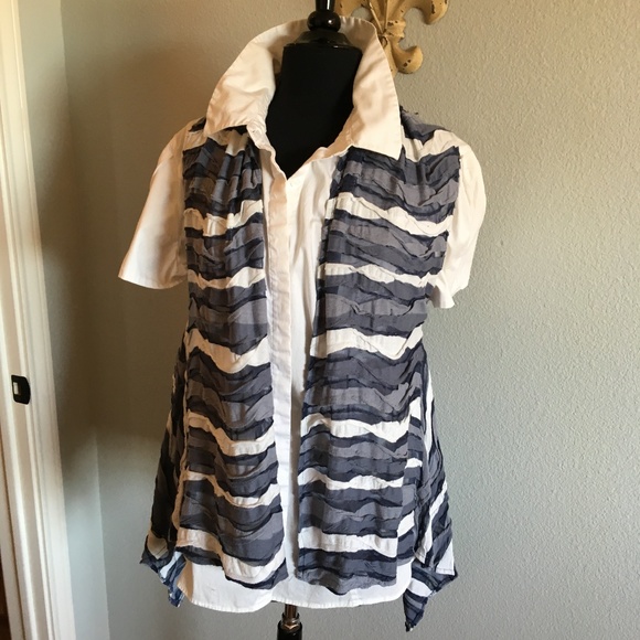 Cutest Cardigan by Emma G 💗 - Picture 2 of 4